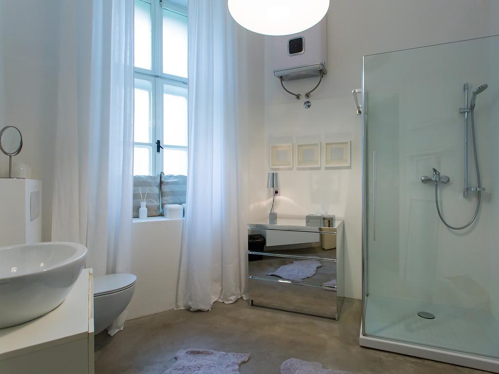 Valsabbion City Suite Pula Eksteriør billede